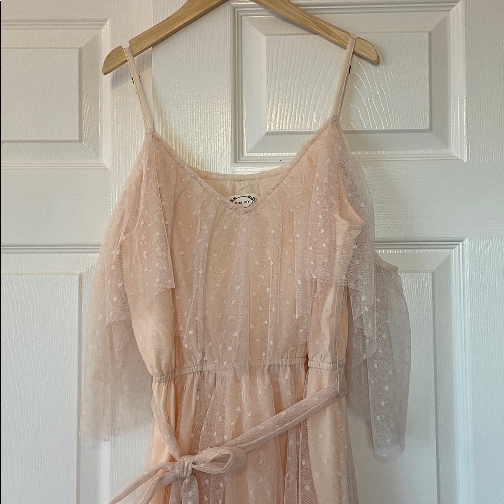Joyfolie Lauryn Dress in Sand, Size Medium - Picture 9 of 10